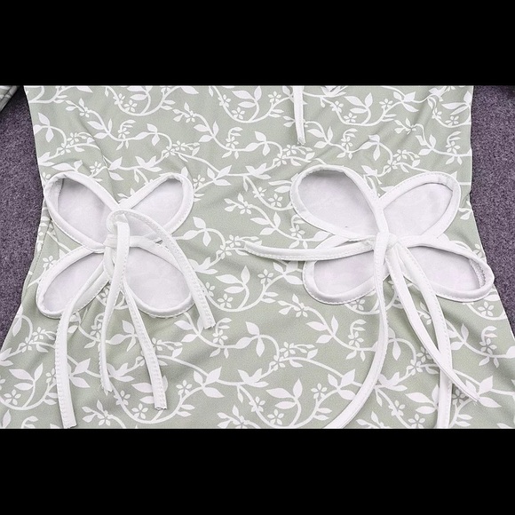 Vintage Floral Cut Out Long Sleeve Shirt - Picture 13 of 14